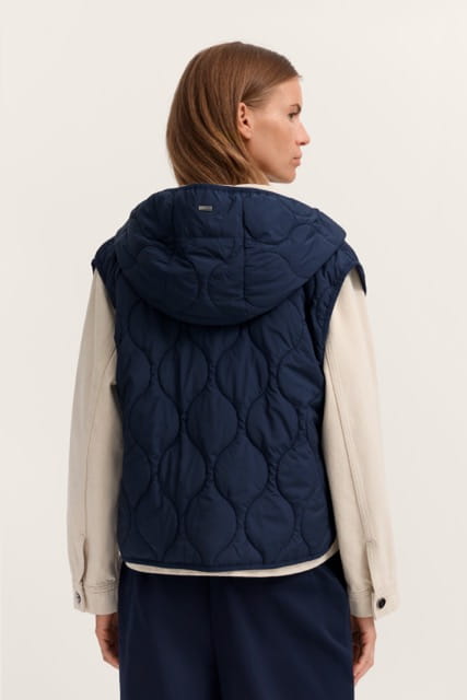 Bezrękawnik damski bugatti Kolekcja 2026 ModaClubStore 5.jpeg