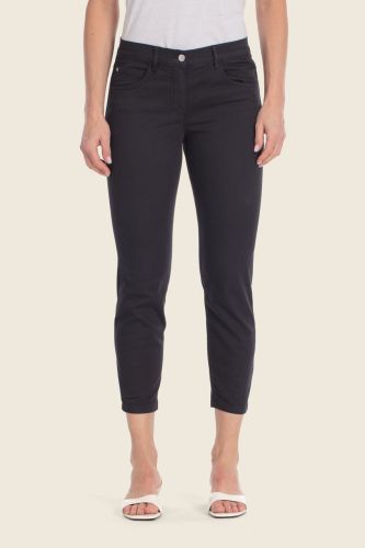 Lekkie spodnie damskie Gerry Weber 7:8 Black 2.jpeg