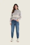 Dżinsy damskie medium Blue GW N77032396 Winter2026 4_ModaClub_.webp