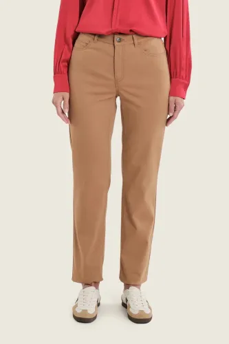 Spodnie damskie jasny brąz Gerry Weber N77040710 3_ModaClub_.webp
